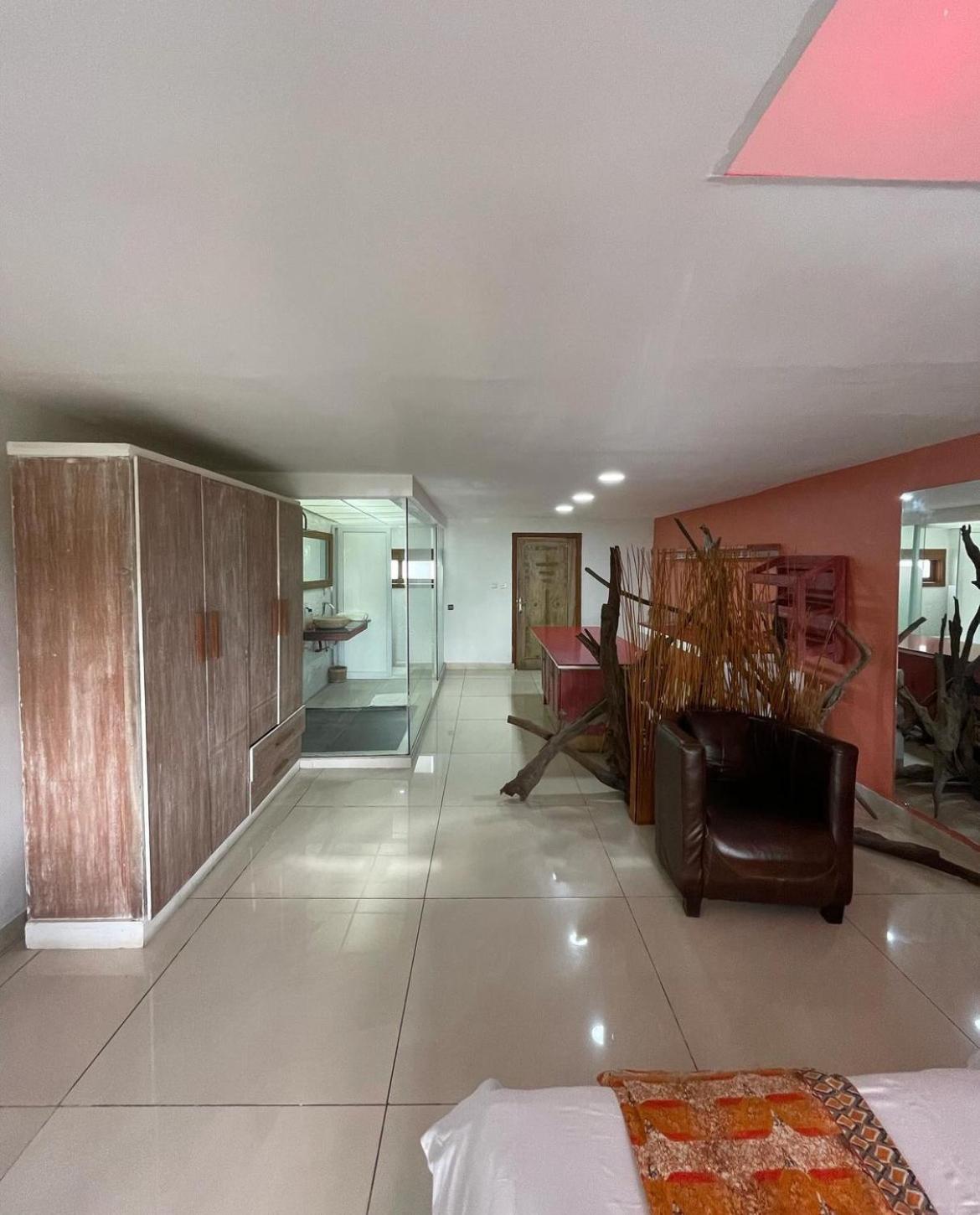 Ecologe Aparthotel Abidjan Exterior photo